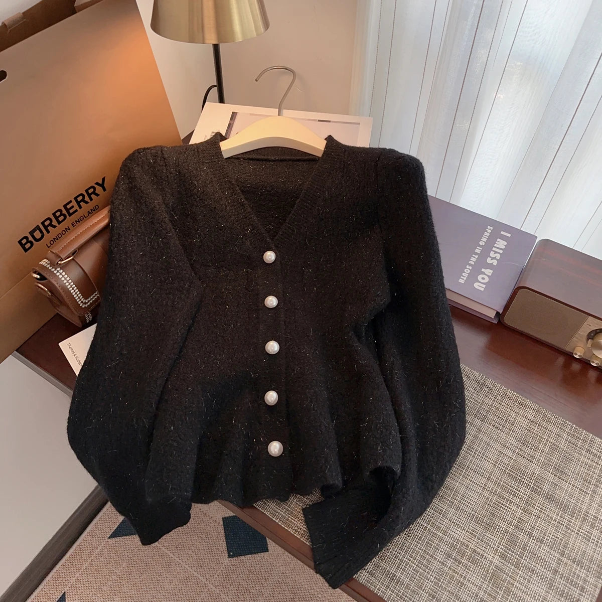 Stylish Elegant Thicken Knit Cardigan Sweater Women Pearl Buttons V-neck Long Sleeve Knitwear Tops Spring Fashion Jumpers
