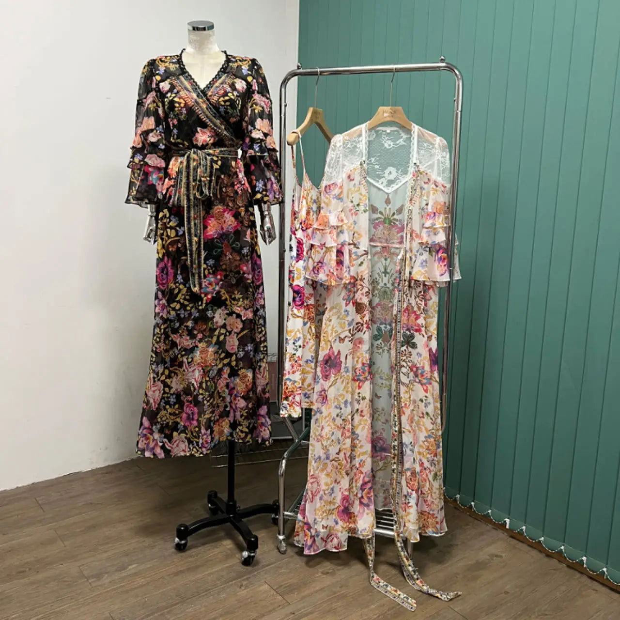 New women's Bohemian print trumpet-sleeve long dress Holiday lace-up apron with print slip skirt base - CHRISTDEST GLOBAL SERVICE