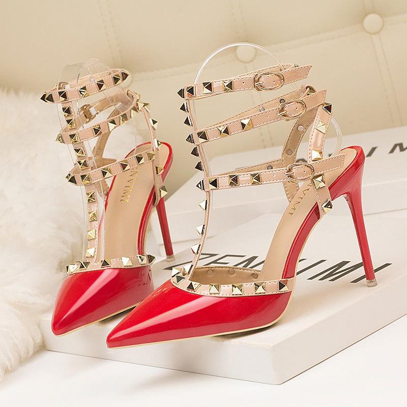 Rivet Hollow-out Roman Fashion Sandals - CHRISTDEST GLOBAL SERVICE