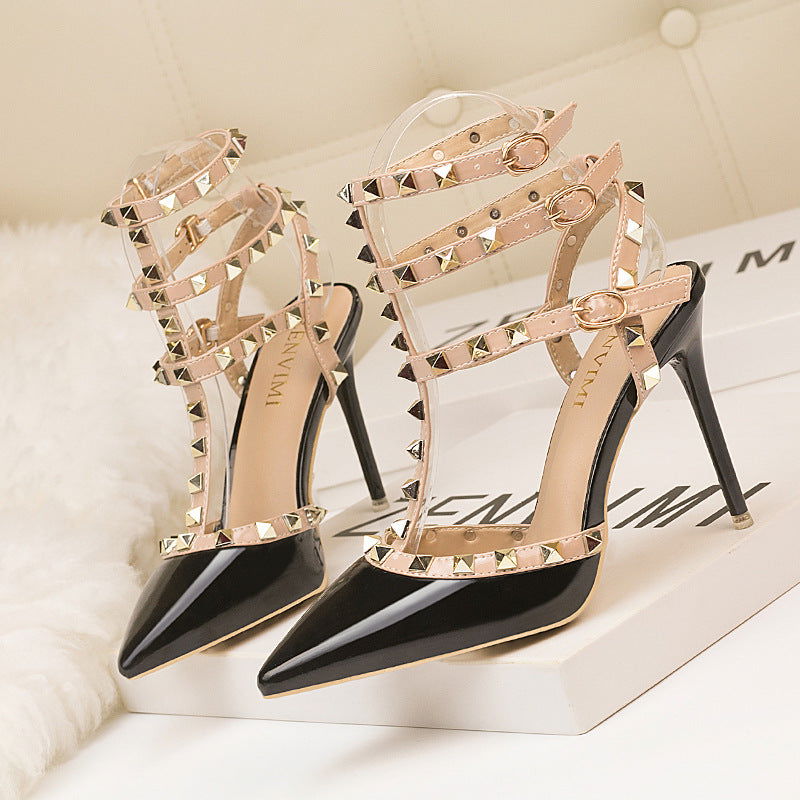 Rivet Hollow-out Roman Fashion Sandals - CHRISTDEST GLOBAL SERVICE