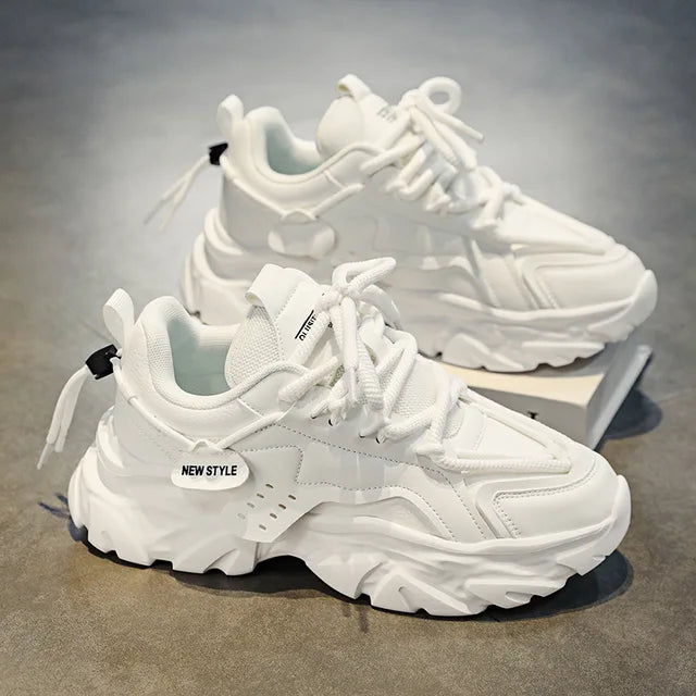 New Fashion Men White Sneakers Sport Casual Lace-up Man Shoes Lightweight Vulcanize Shoes Walking Zapatillas Hombre Male