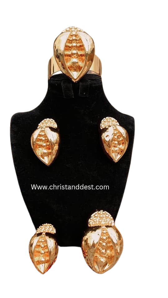 African Women Jewelry Set - CHRISTDEST GLOBAL SERVICE