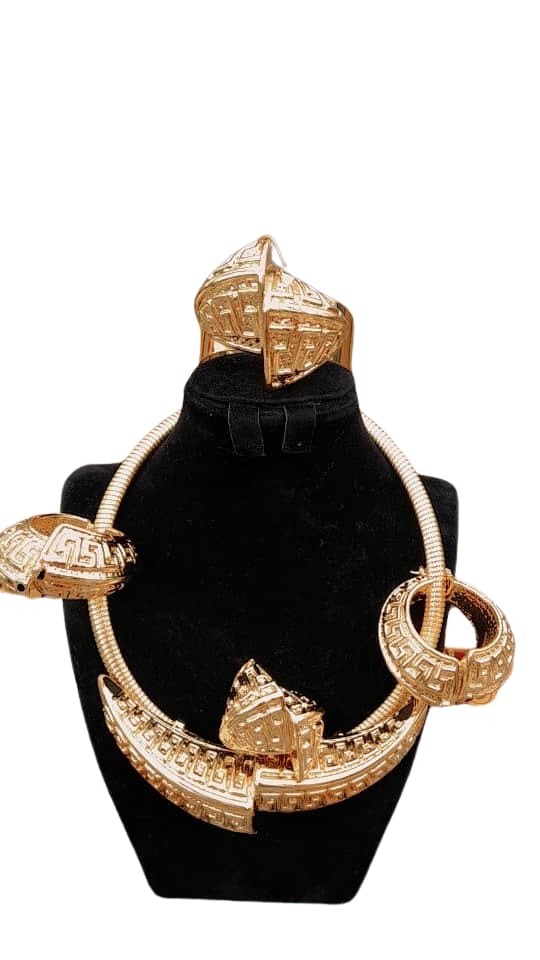 African Women Jewelry Set - CHRISTDEST GLOBAL SERVICE