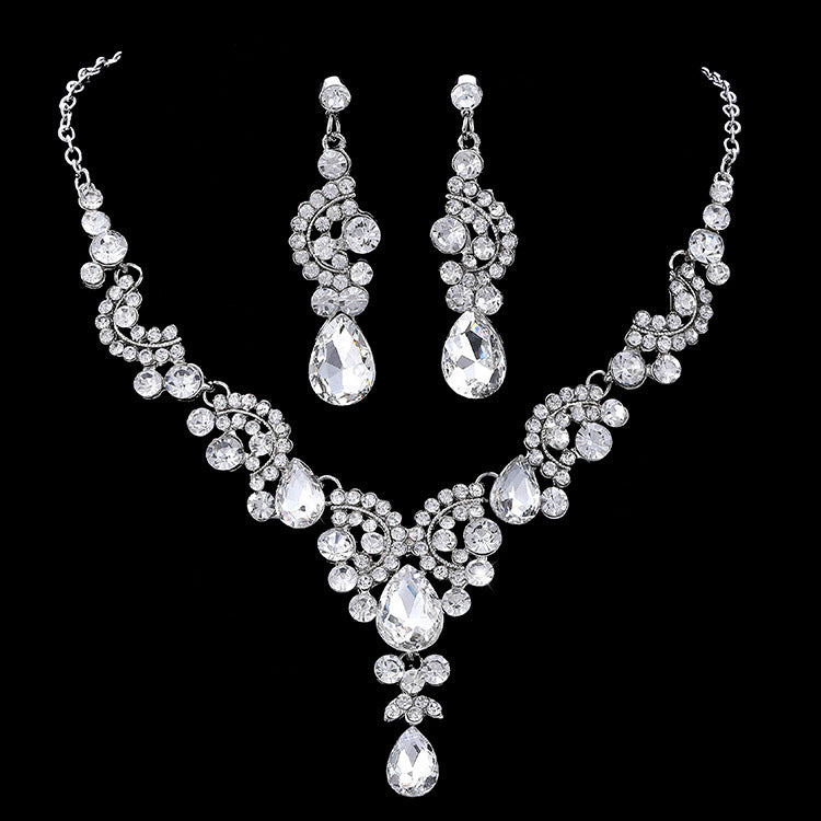Bridal beautiful Diamond Fashion Necklace Set - CHRISTDEST GLOBAL SERVICE