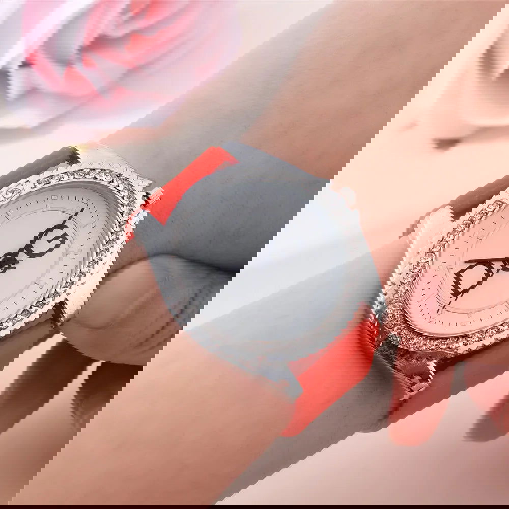 Luxury Brand DQG Women's Watch Leather Strap Rhinestone Inlay Dial Fashion Sport Quartz Watch for Women Gift Clock 2023 - CHRISTDEST GLOBAL SERVICE